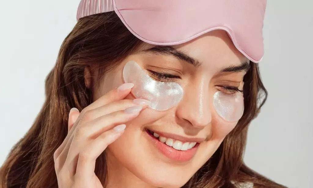 Apa Fungsi dari Sleeping Mask dan Bagaimana Cara Menggunakannya yang Benar?