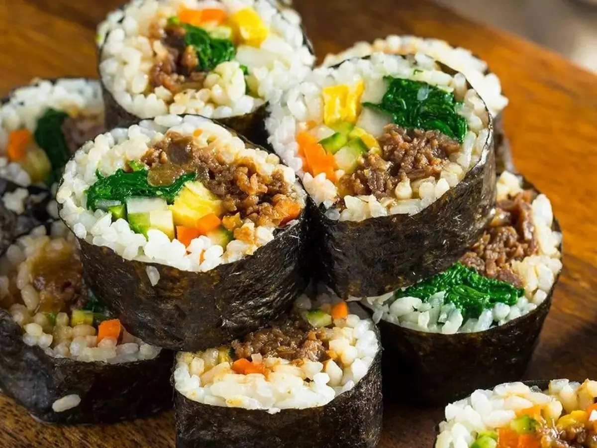 kimbab-sederhana.jpg.webp kimbab-sederhana.jpg.webp