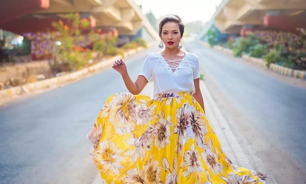 Rekomendasi Pilihan Outfit Maxi Skirts untuk Penampilan Sehari-hari