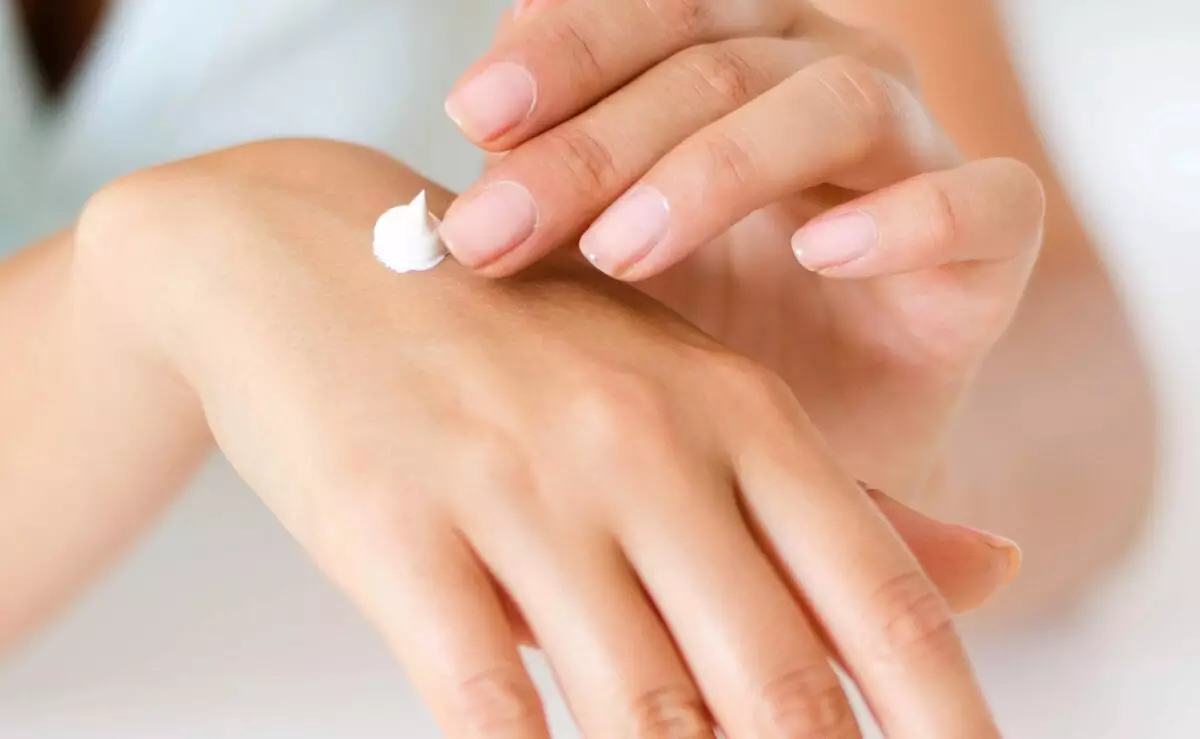 gunakan-lotion-rutin gunakan-lotion-rutin