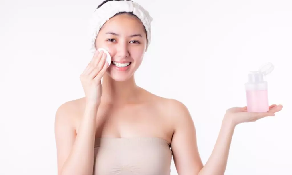 Kesalahan Eksfoliasi Wajah yang Bisa Membuat Skin Barrier Rusak