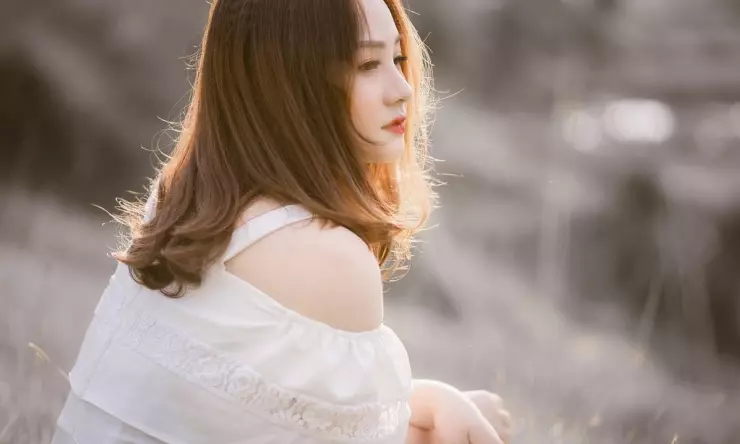Potongan Rambut French Layer yang Membuat Penampilan Segar dan Memukau