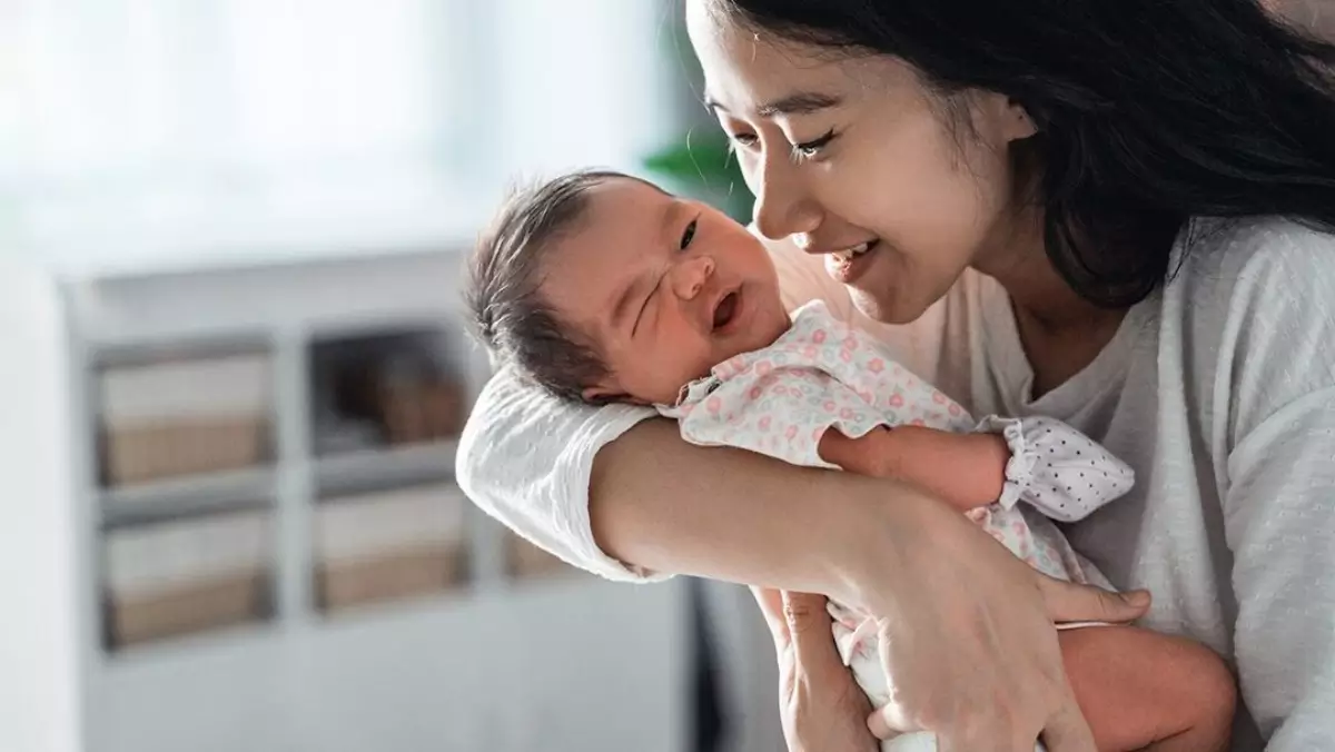 bayi-diberi-nutrisi bayi-diberi-nutrisi