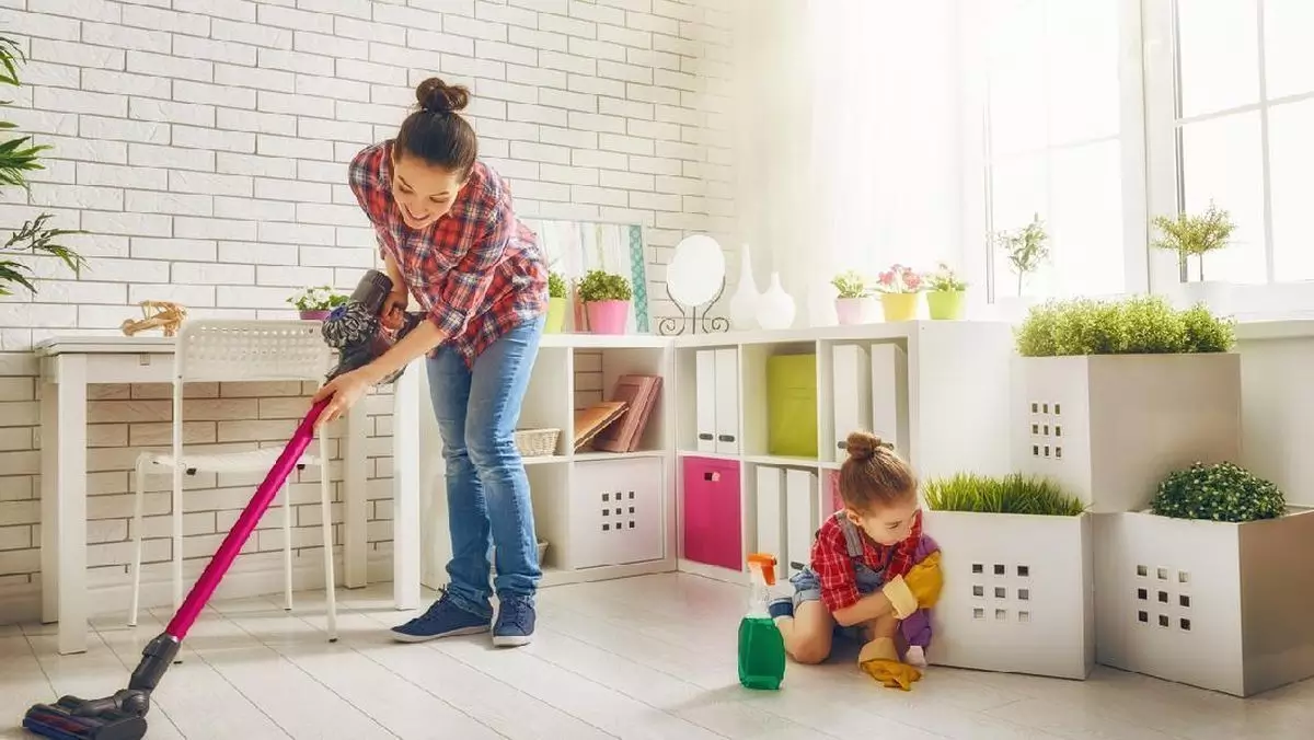 pekerjaan rumah yang menyenangkan meningkatkan hubungan keluarga