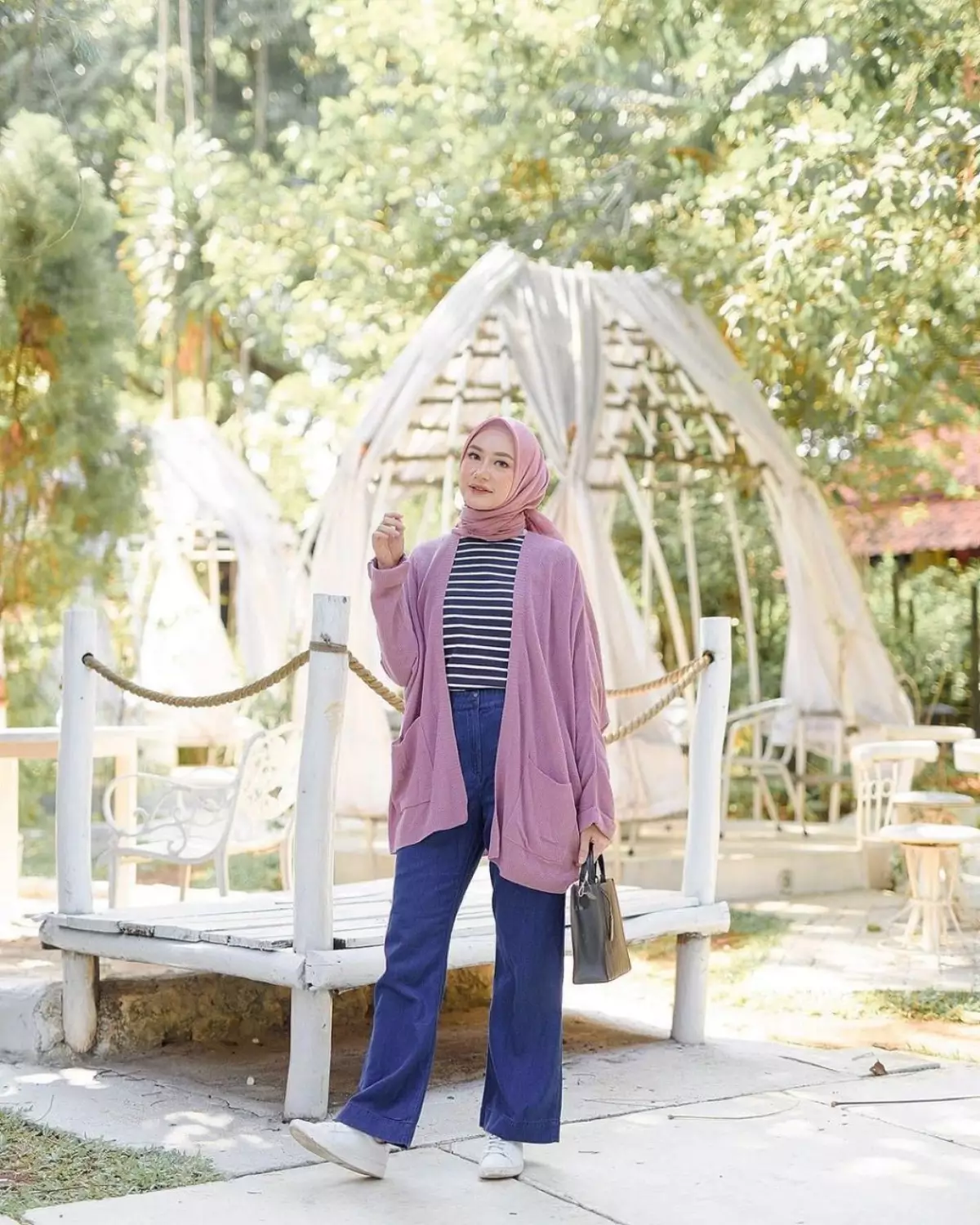 outer-lilac-jeans outer-lilac-jeans