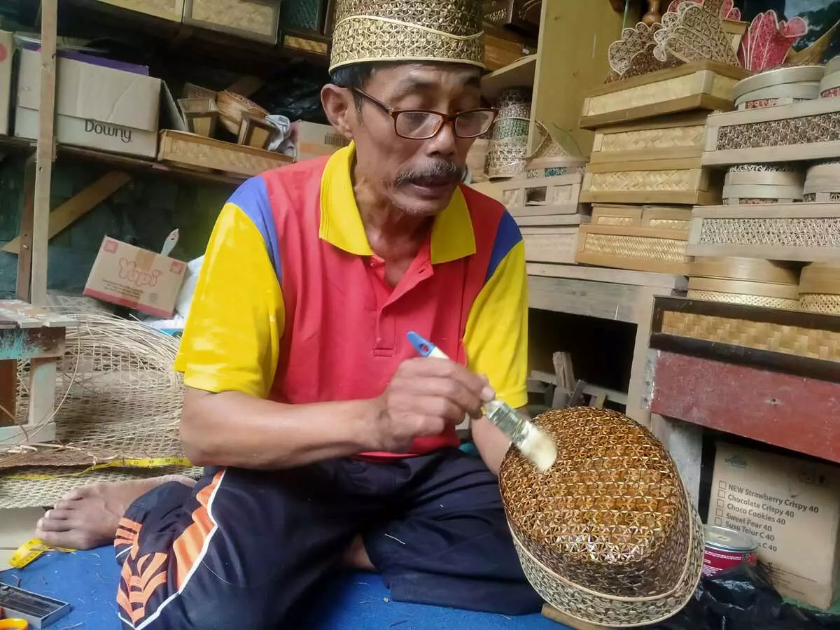 Kerajinan tangan topi juga bisa menjadi alternatif untuk bisnis Kerajinan tangan topi juga bisa menjadi alternatif untuk bisnis