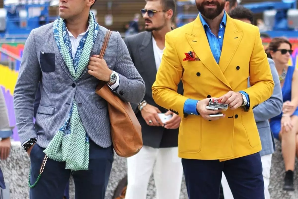 Pilih Motif Blazer yang Sesuai dengan Gayamu