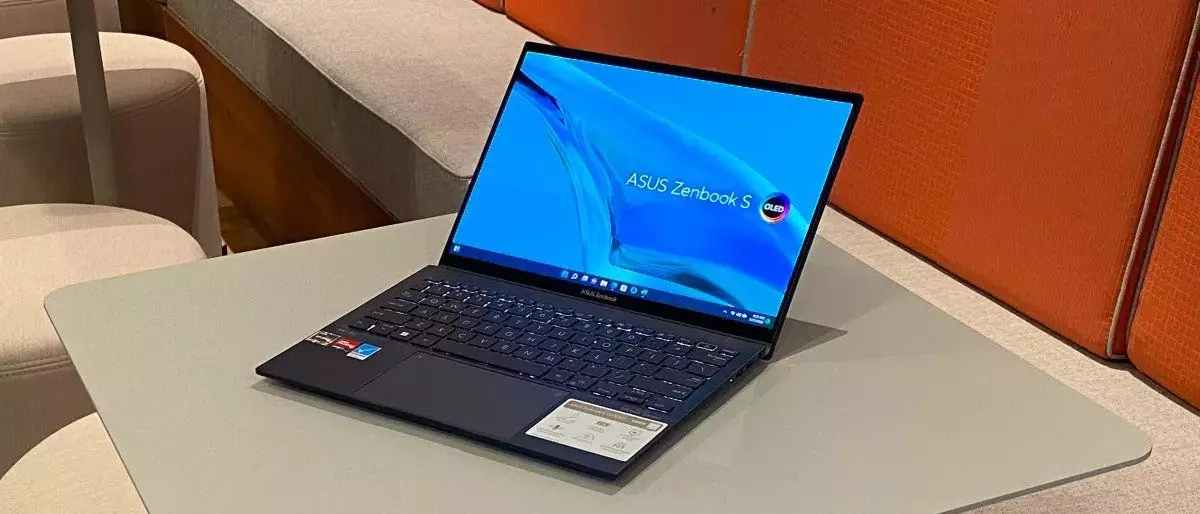 ASUS Zenbook S 13 OLED (UM5302)
