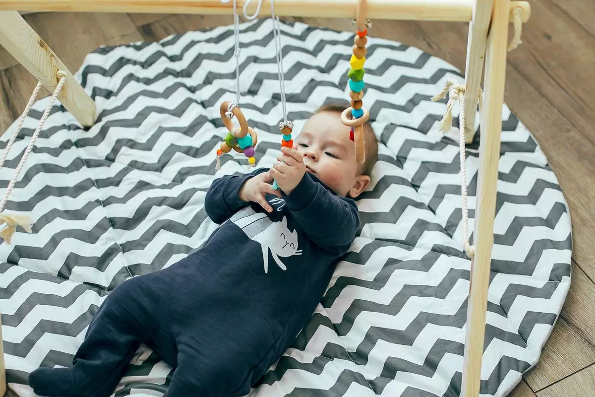 Baby gym punya banyak manfaat untuk perkembangan bayi Baby gym punya banyak manfaat untuk perkembangan bayi