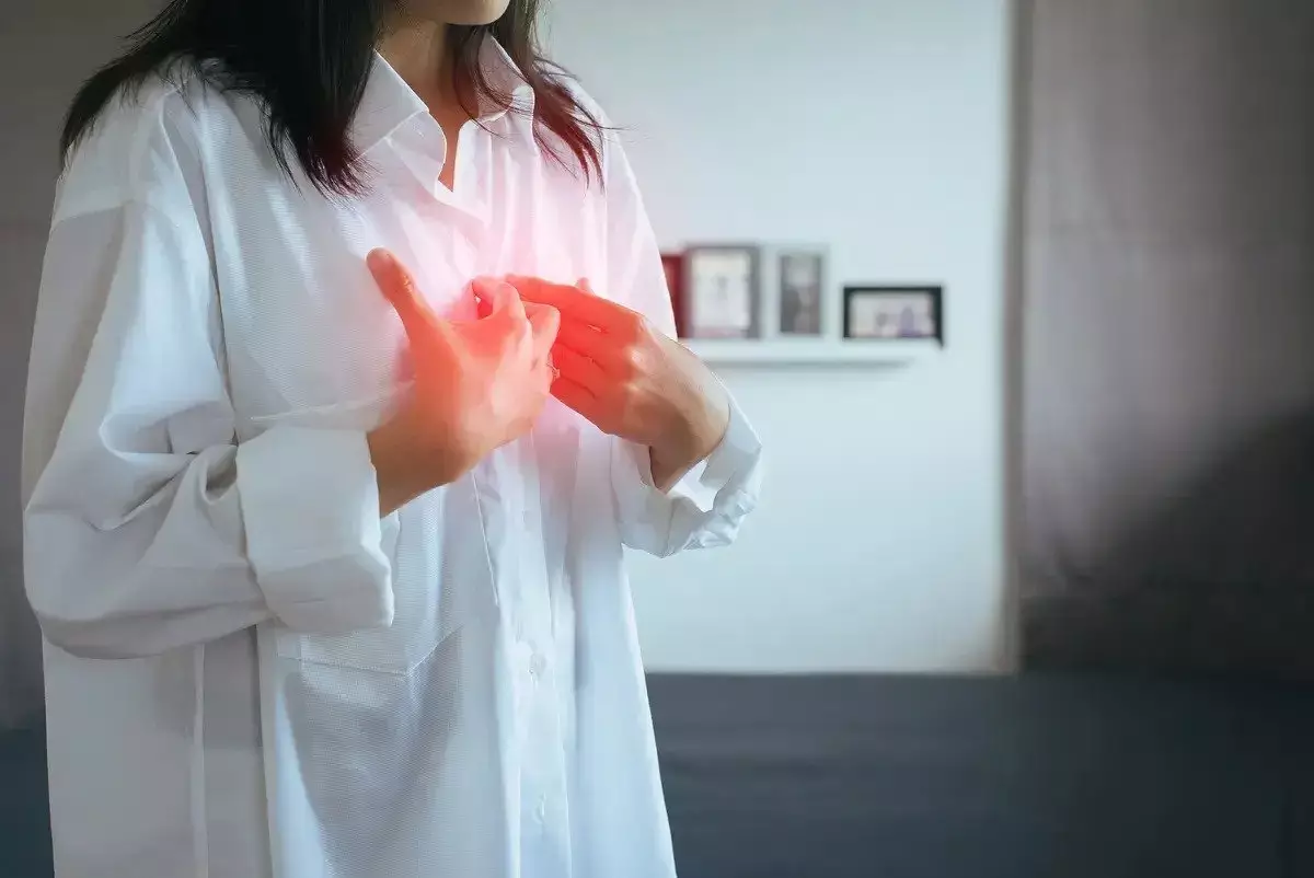 Sakit Tenggorokan Akibat Penyakit Asam Lambung (GERD) Sakit Tenggorokan Akibat Penyakit Asam Lambung (GERD)