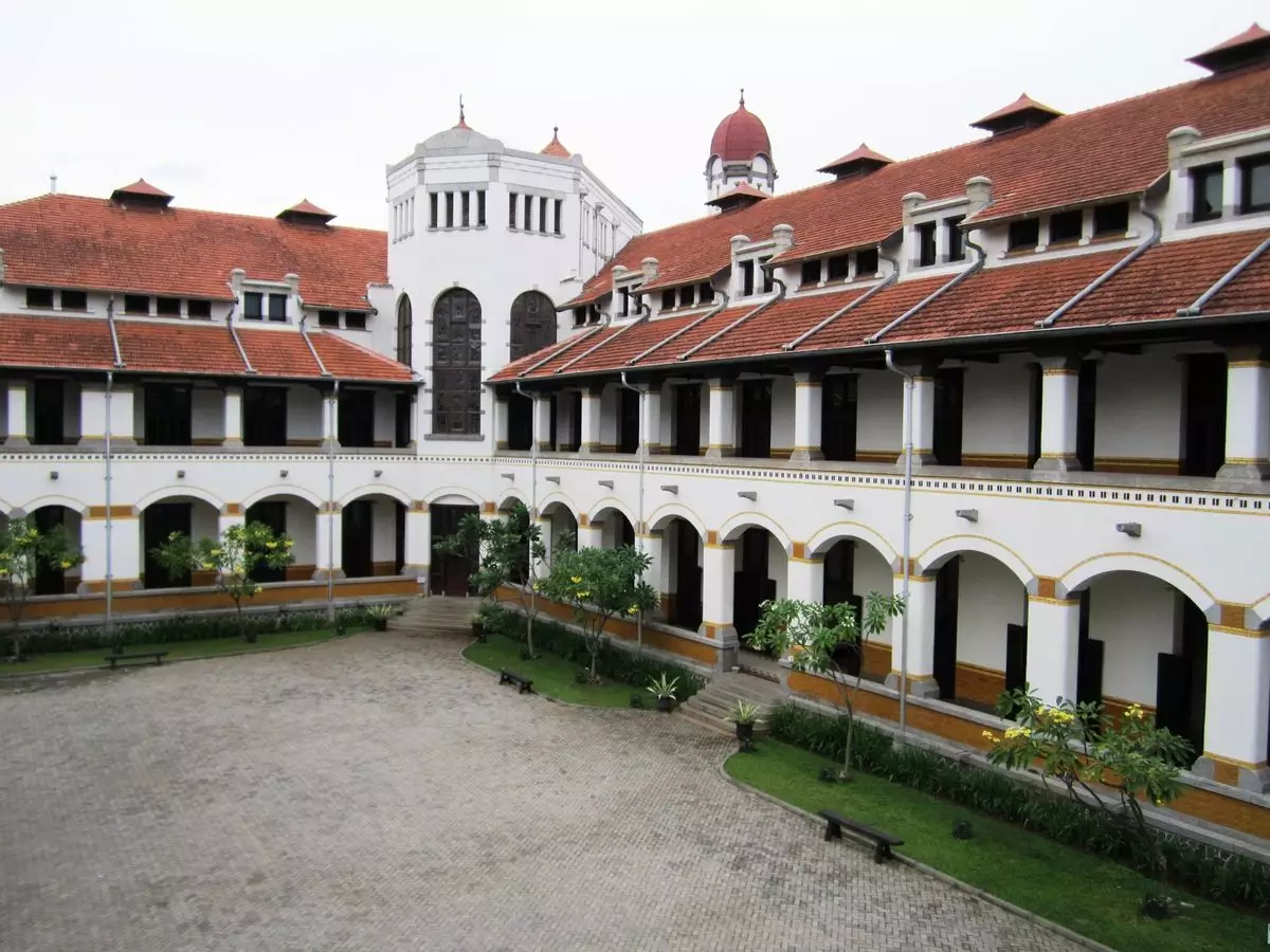 Lawang Sewu di Semarang Lawang Sewu di Semarang