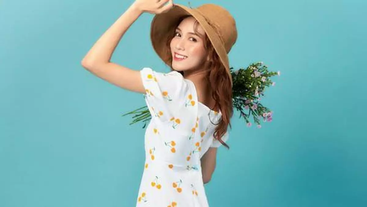 Gunakan sundress untuk meredam panas Gunakan sundress untuk meredam panas
