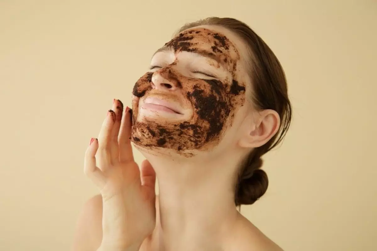 menggunakan-eksfoliasi menggunakan-eksfoliasi