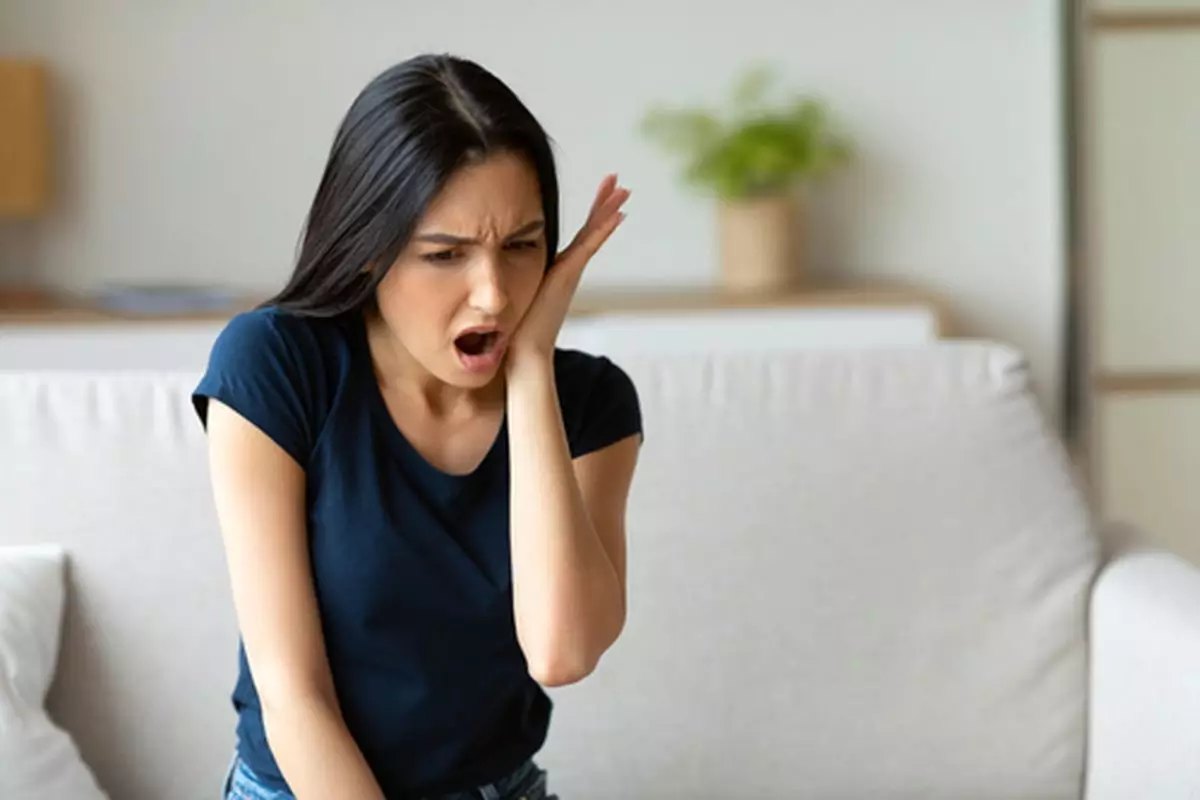 Kesemutan juga bisa muncul di wajah Kesemutan juga bisa muncul di wajah