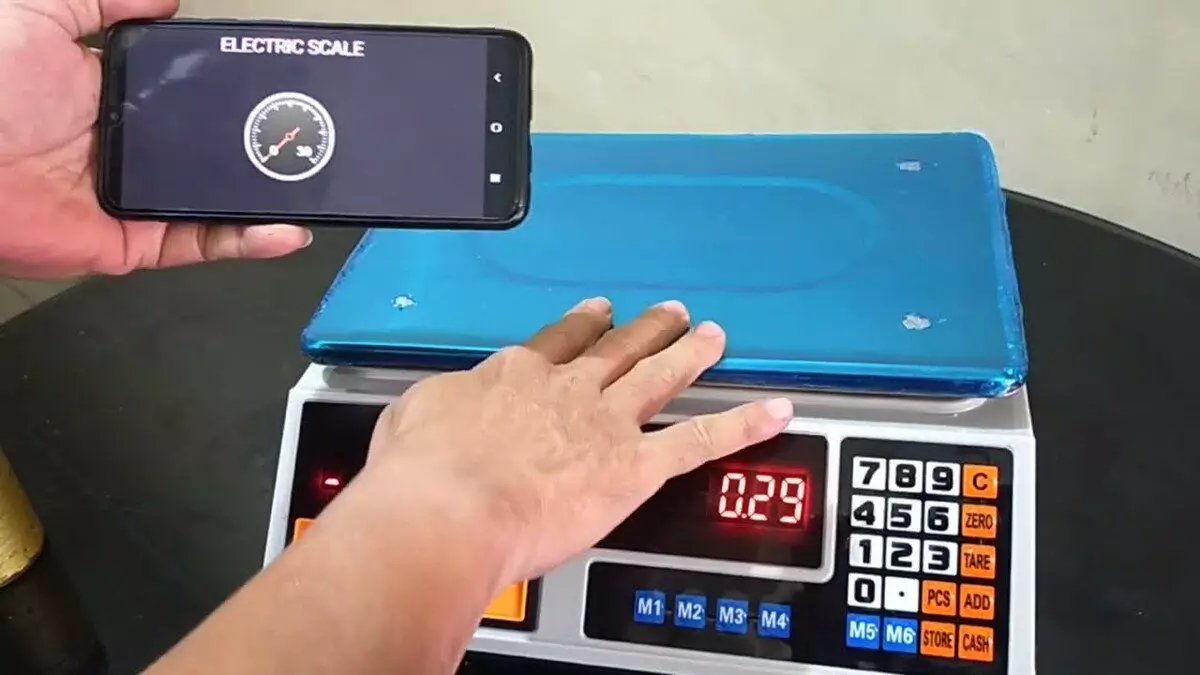 Smartphone bisa dijadikan timbangan digital Smartphone bisa dijadikan timbangan digital
