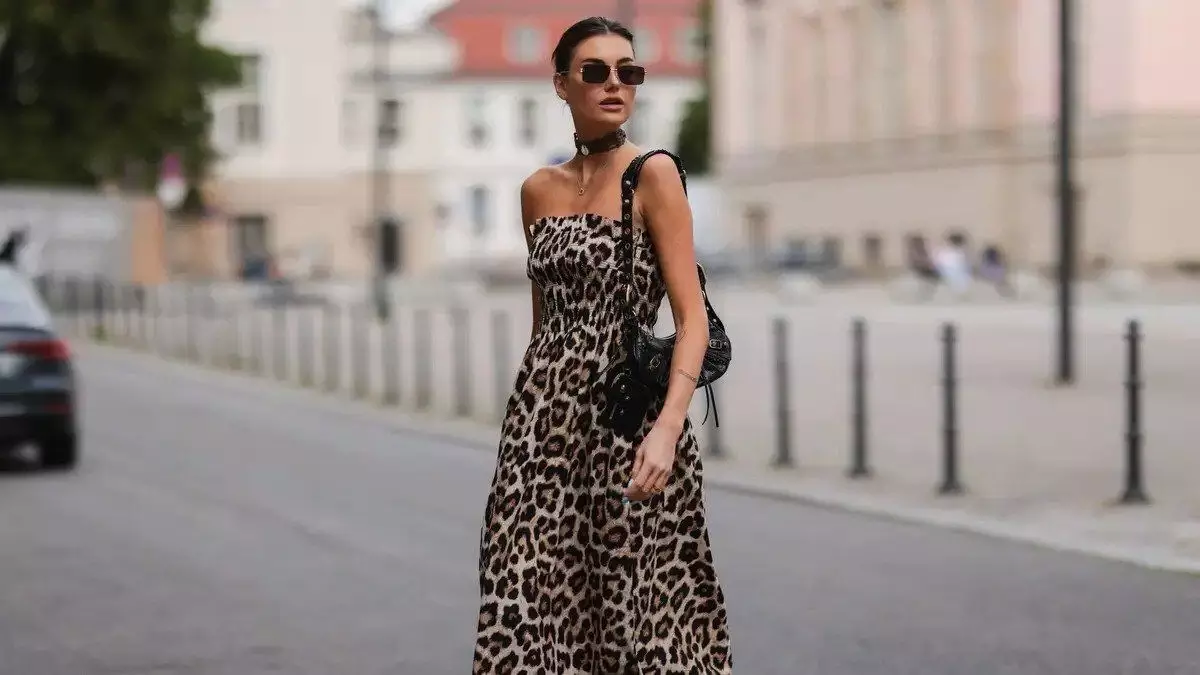 Outfit Dress Leopard Print Bisa Jadi Pilihan Outfit Dress Leopard Print Bisa Jadi Pilihan