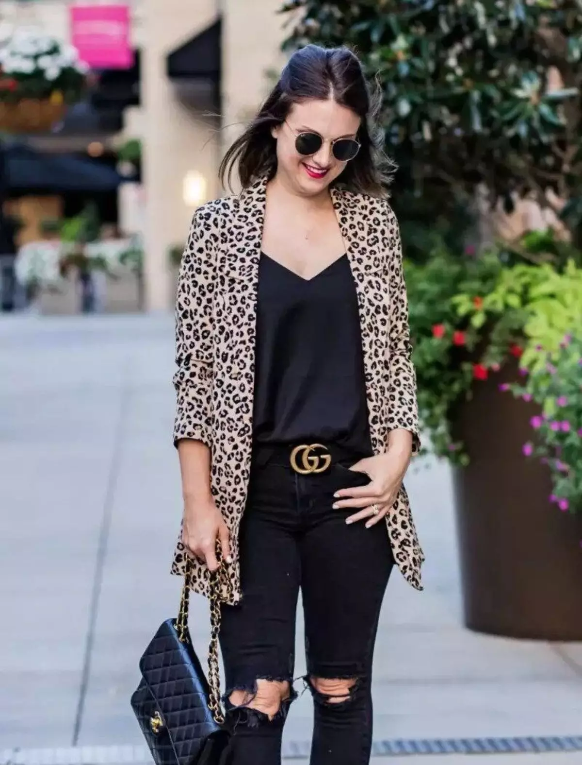 Kombinasi Blazer Leopard Print dengan Jeans Kombinasi Blazer Leopard Print dengan Jeans
