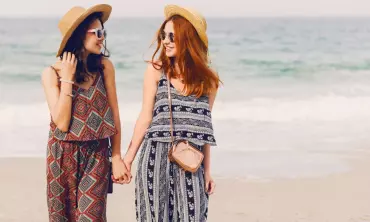Pilihan Outfit ala Bohemian yang Cocok Dipakai ke Pantai