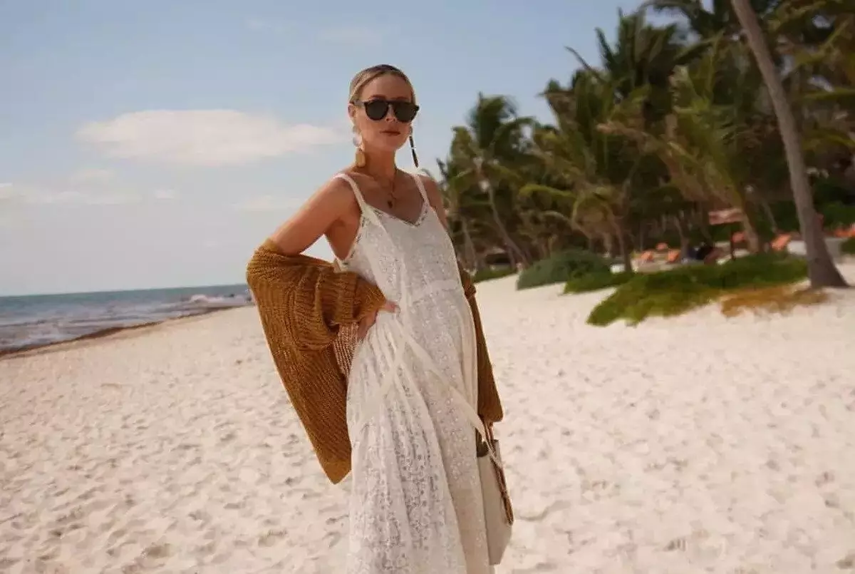 Maxi Dress Bisa Menambah Tampilan Gaya Bohemian Saat di Pantai Maxi Dress Bisa Menambah Tampilan Gaya Bohemian Saat di Pantai