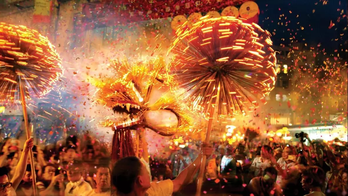 Festival Kembang Api Tsim Sha Tsui di Hong Kong Festival Kembang Api Tsim Sha Tsui di Hong Kong