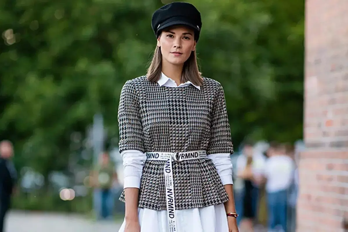 Tambahkan aksesoris simpel untuk preppy fashion style Anda Tambahkan aksesoris simpel untuk preppy fashion style Anda