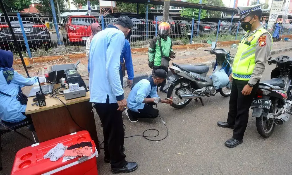 Tilang Uji Emisi - Inilah Kondisi Kendaraan yang Bisa Dikenai Tilang Uji Emisi