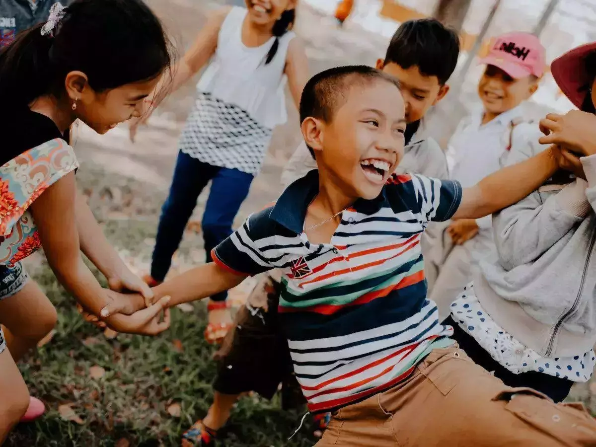 Penting untuk mengajarkan anak-anak untuk bersikap adil dan tidak mendiskriminatif Penting untuk mengajarkan anak-anak untuk bersikap adil dan tidak mendiskriminatif
