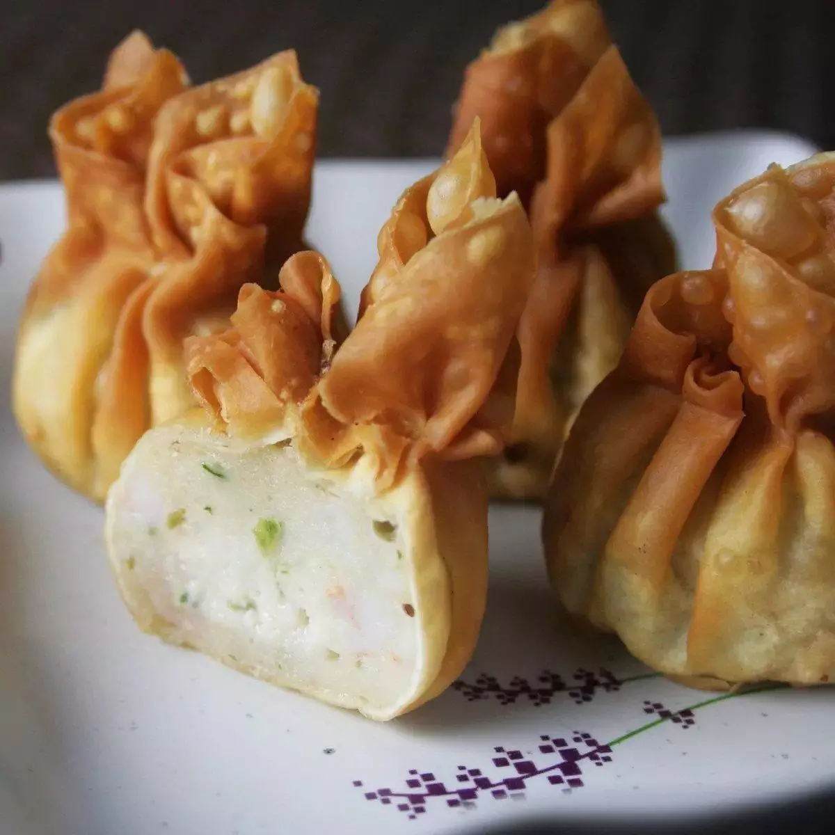 wonton-goreng wonton-goreng