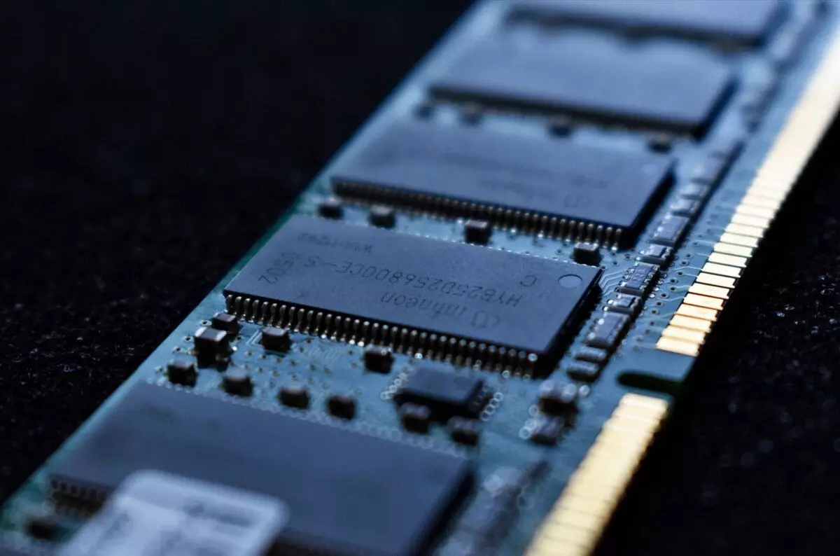 Laptop gaming sangat mengandalkan RAM tinggi