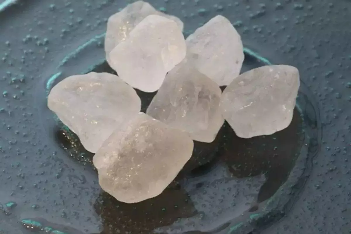 Tawas sebagai Deodorant Alami