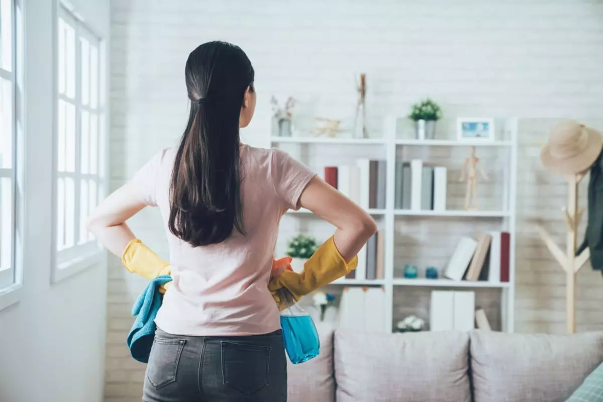 Menghindari Barang yang Menumpuk Debu Menghindari Barang yang Menumpuk Debu