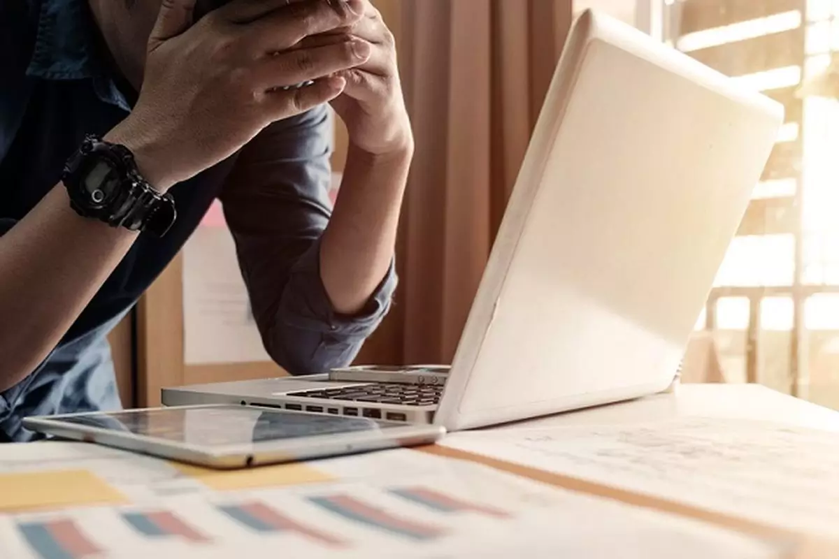 menjalin-komunikasi menjalin-komunikasi