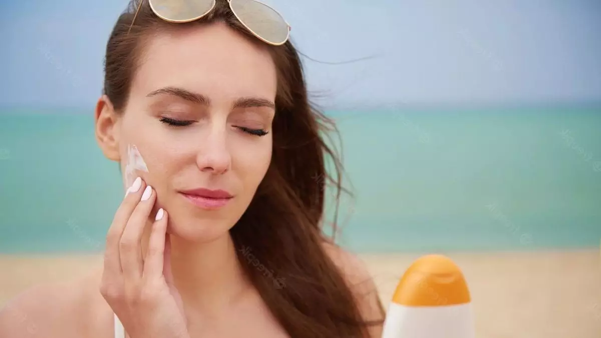 Gunakan tabir surya sebelum berenang