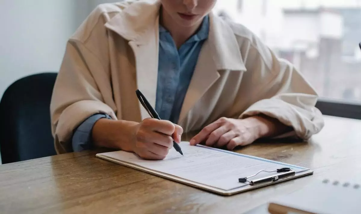 melamar-kerja melamar-kerja