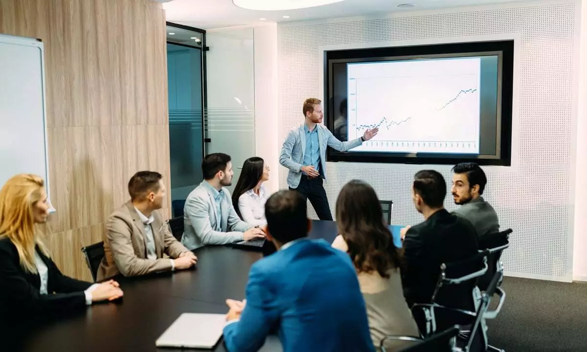 Kunci Agar Tidak Grogi Saat Presentasi Kunci Agar Tidak Grogi Saat Presentasi