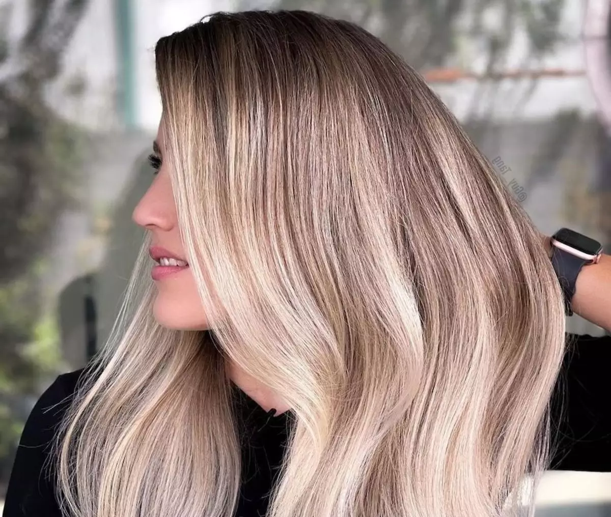 warna rambut Platinum Blonde