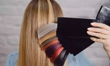 15 Trend Warna Rambut Wanita 2024 yang Bakal Hits