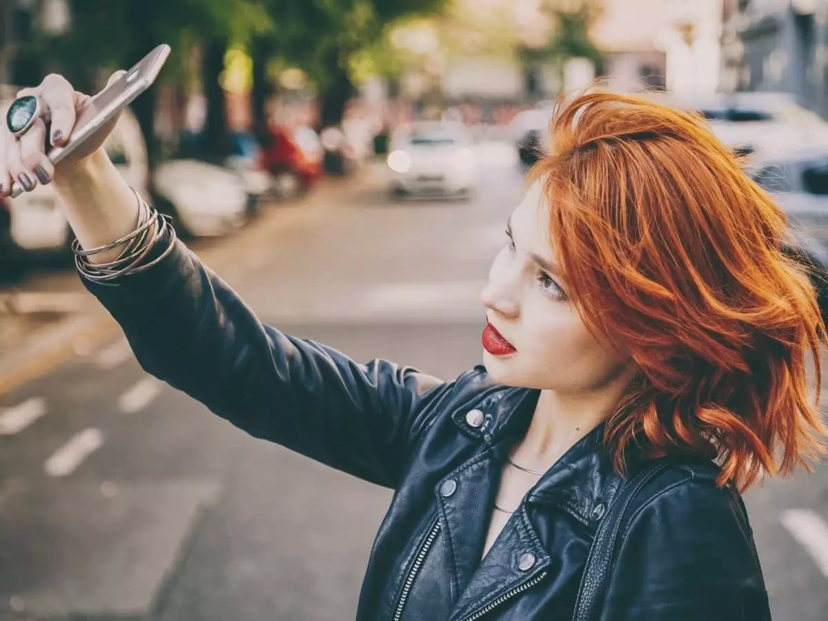 Wolf Cut dengan Cowgirl Copper Wolf Cut dengan Cowgirl Copper