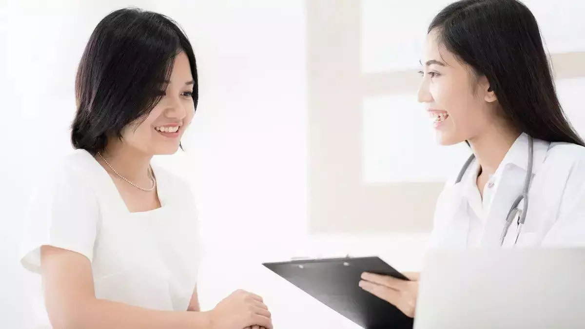 Konsultasi dengan Ahli Kulit Konsultasi dengan Ahli Kulit