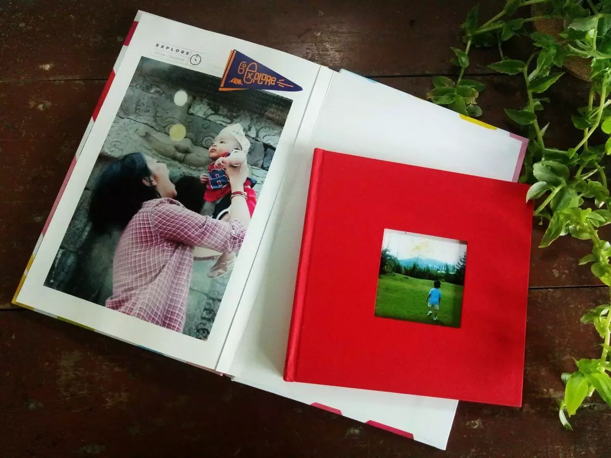 Album foto kenangan untuk ibu