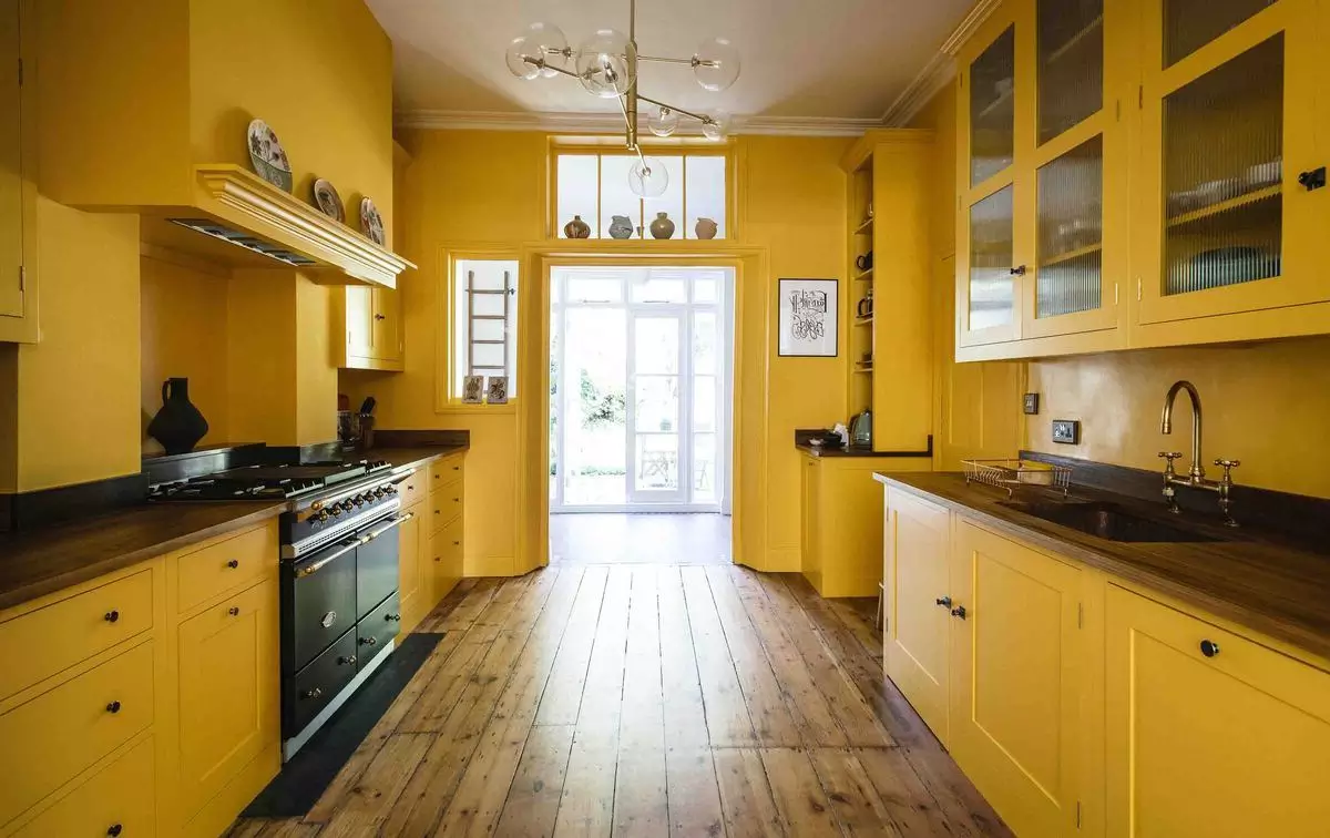Cat Dapur Berawarna Kuning Cat Dapur Berawarna Kuning
