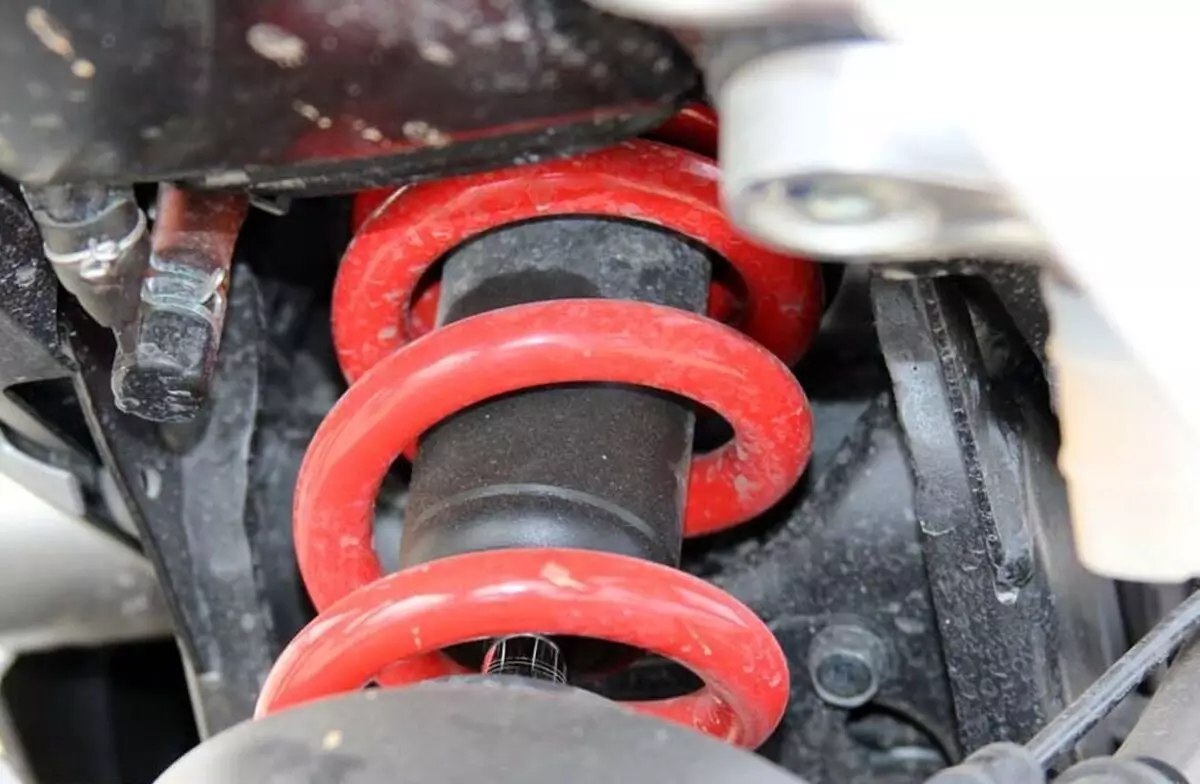 Penyebab Shock Breaker Motor Matic Bermasalah