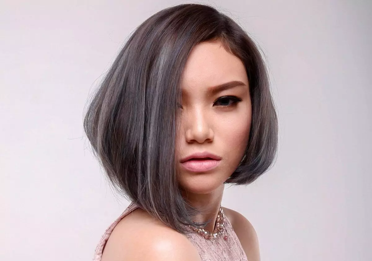 Tren Slashed juga Bisa Diaplikasikan pada Gaya Rambut