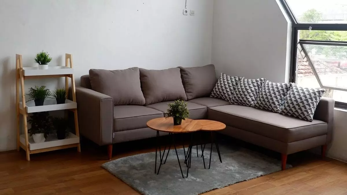 Pilih gaya sofa sesuai tema ruang tamu