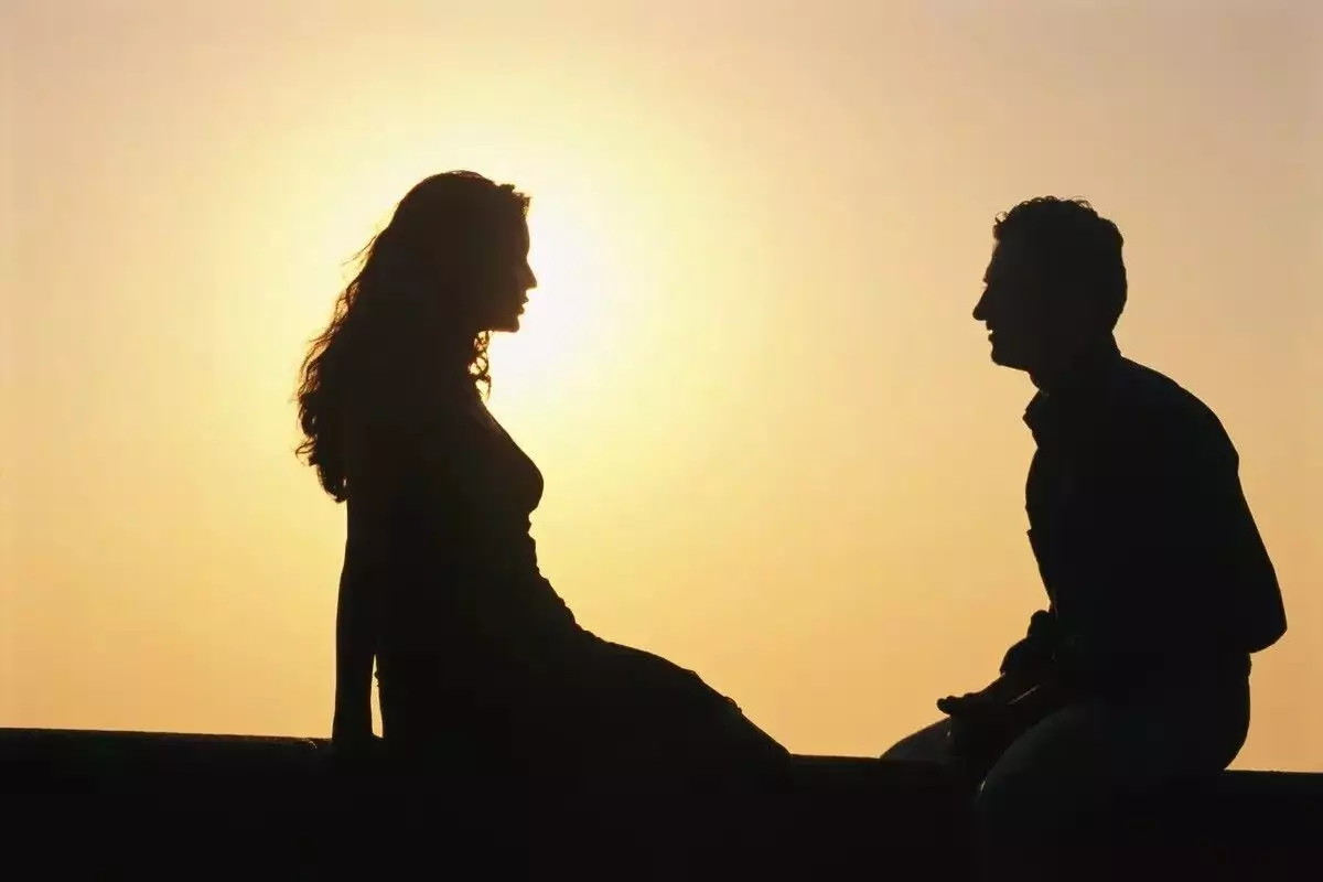 Mengingat Momen-Momen Indah Bersama Mantan Mengingat Momen-Momen Indah Bersama Mantan