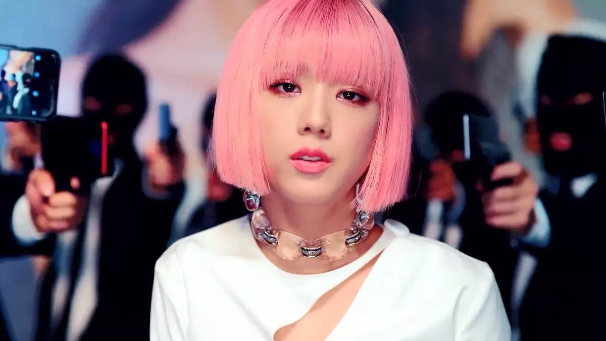 Model Rambut Bob Berwarna Pink Model Rambut Bob Berwarna Pink