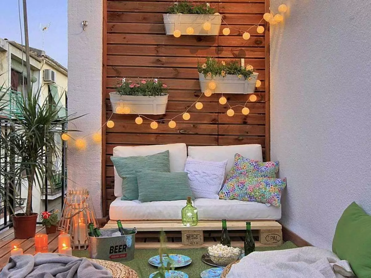 Balkon Berwarna-Warni