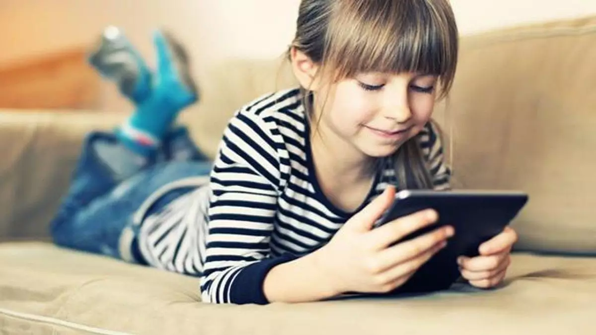 Tantangan Ketergantungan Gadget Pada Anak Tantangan Ketergantungan Gadget Pada Anak