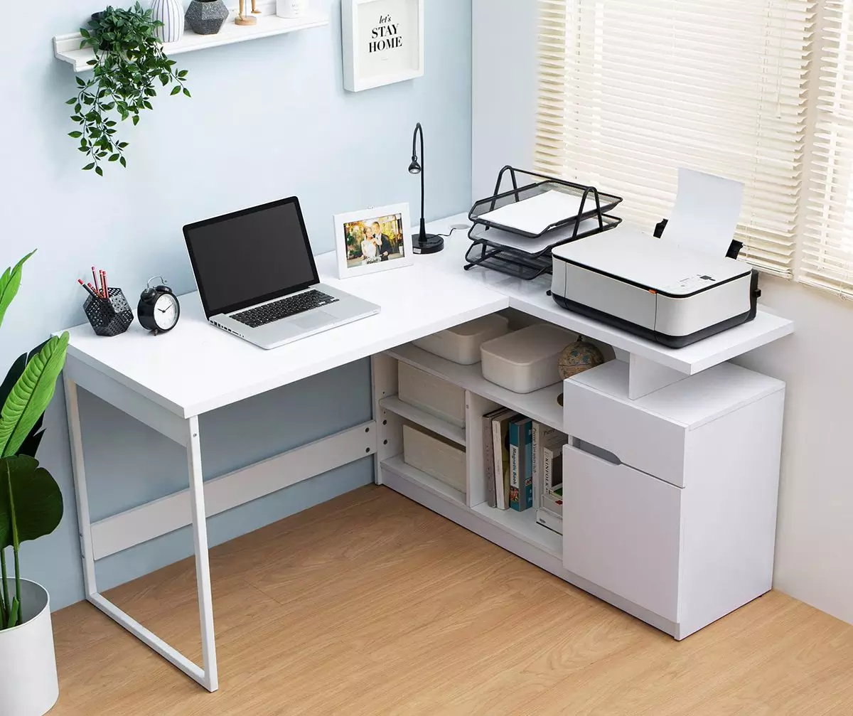 Ruang Kerja di Sudut Ruang Ruang Kerja di Sudut Ruang