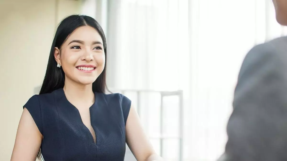 Berkomunikasi dengan Baik dan Sopan Saat Wawancara Kerja